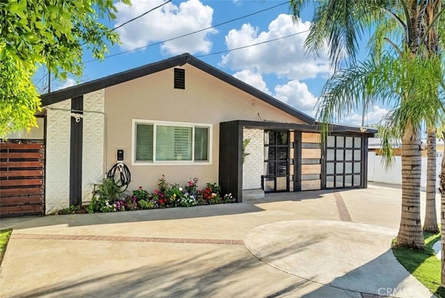 15752 Cobalt Street, Sylmar