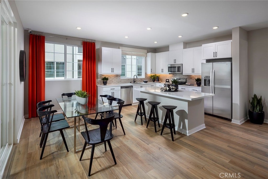 Photo of Listing #OC26012429