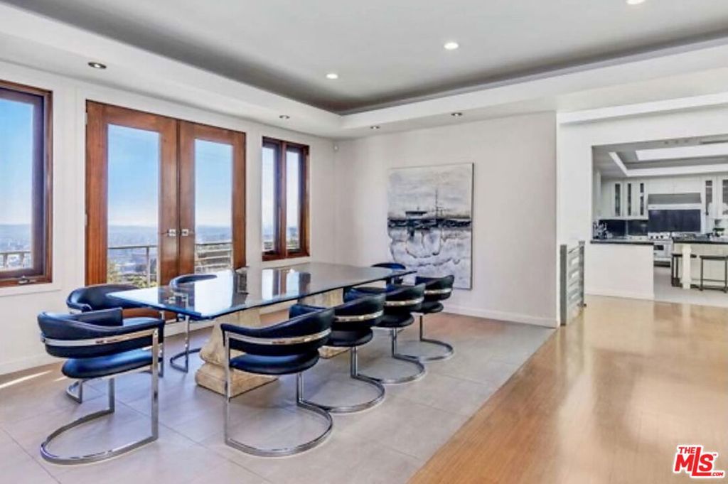 Photo of Listing #26639757