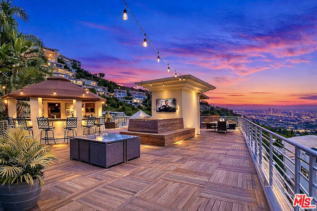 Photo of Listing #26639759