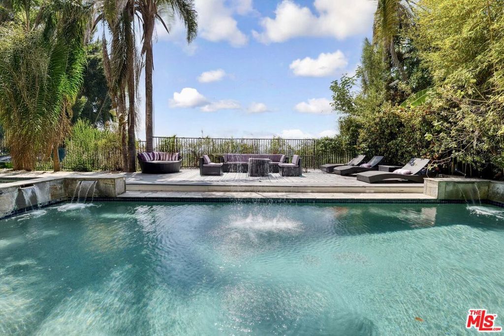 Photo of Listing #26639761