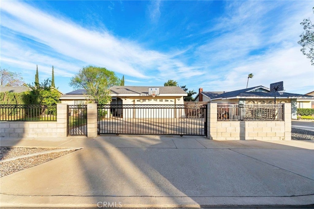 Photo of Listing #DW26011580