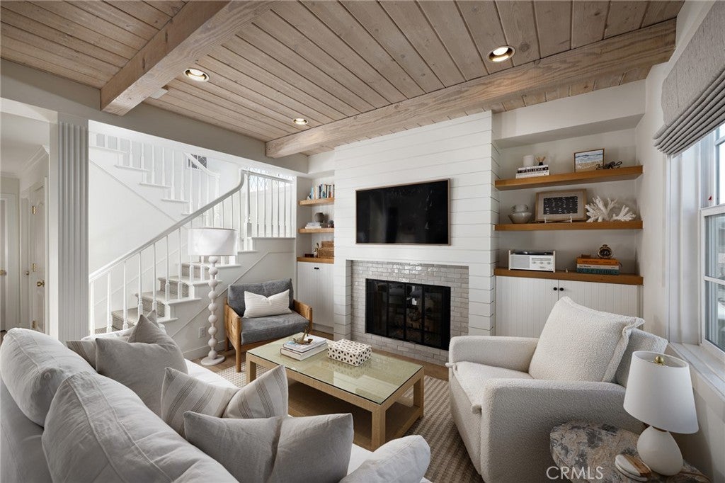 Photo of Listing #OC26012577