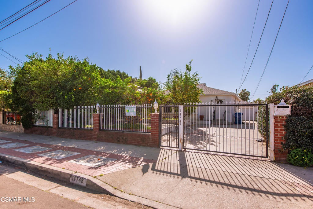 Photo of Listing #226000276