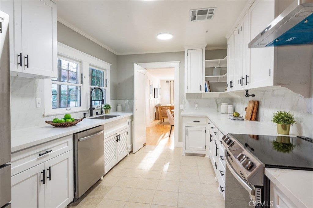 Photo of Listing #SB26012437