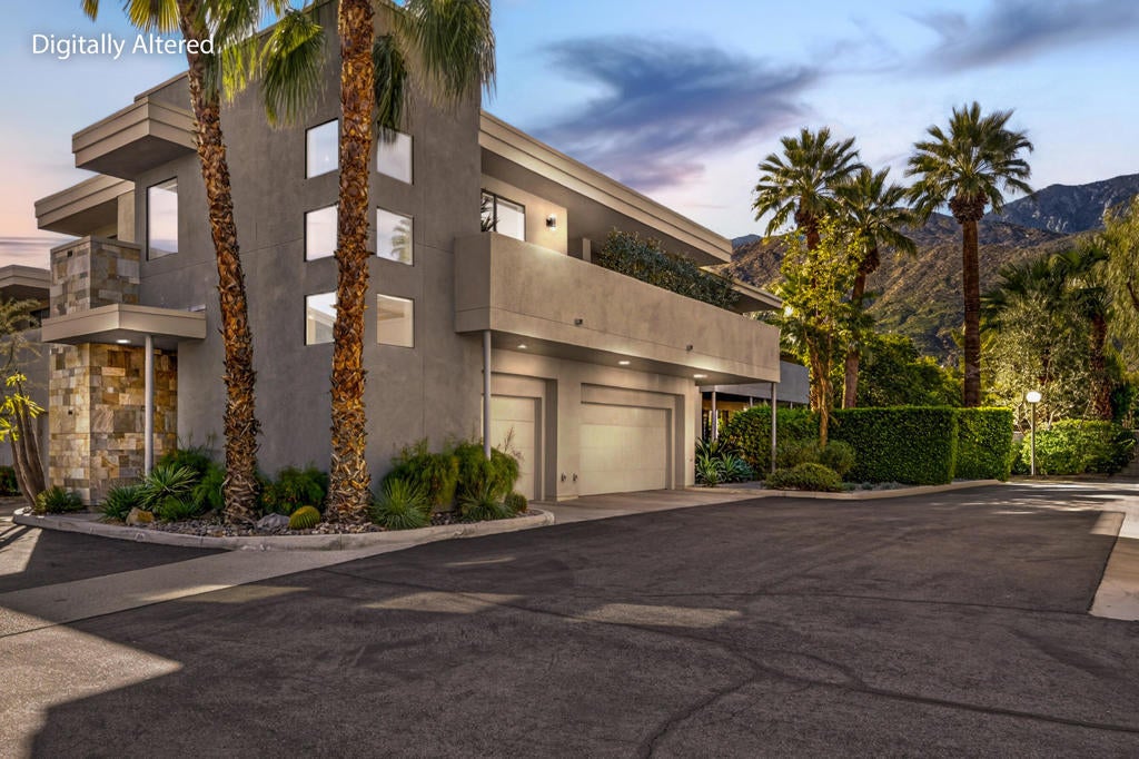 940 E Palm Canyon # 207, Palm Springs