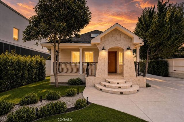 7142 Marshfield, Los Angeles