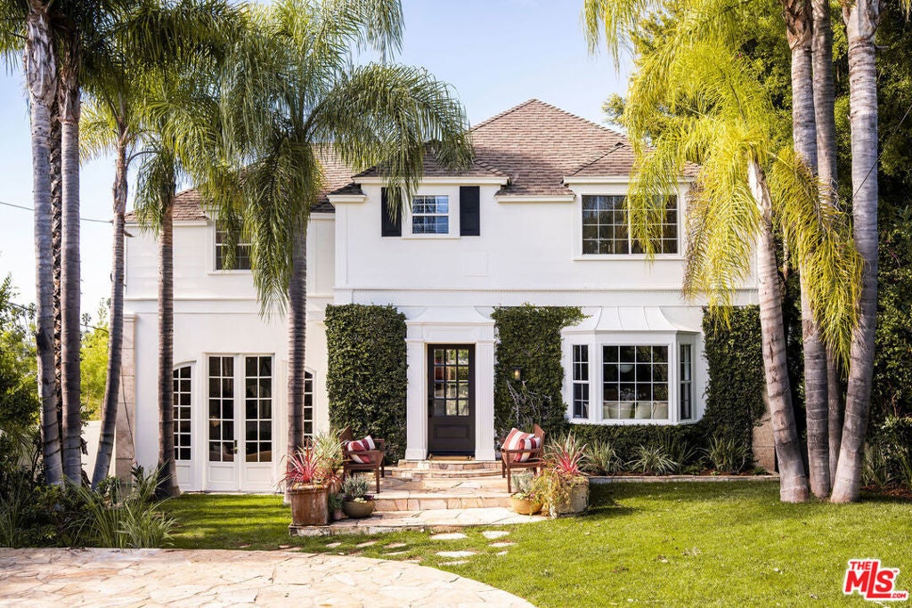 Photo of Listing #26639957