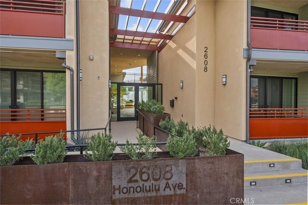 2608 Honolulu Avenue 310, Montrose