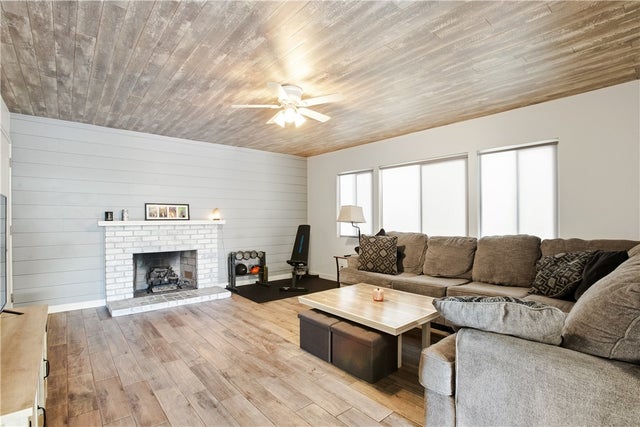 207 E Morningside Street, Long Beach