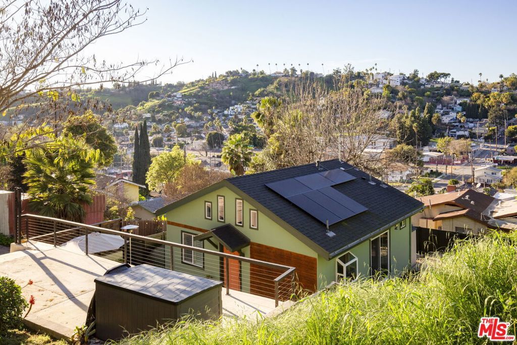 Photo of Listing #26639697