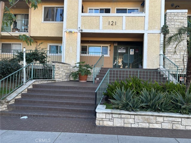 121 Sinclair Avenue # 103, Glendale
