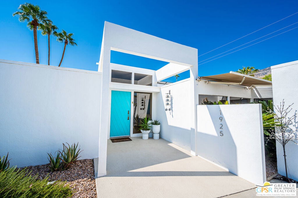 1925 S Joshua Tree Place, Palm Springs