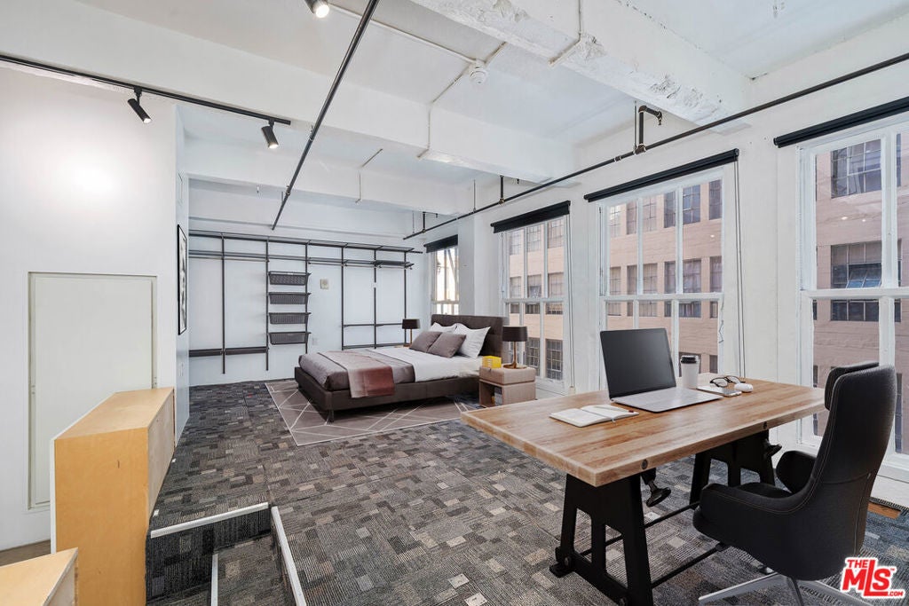 Photo of Listing #26633871