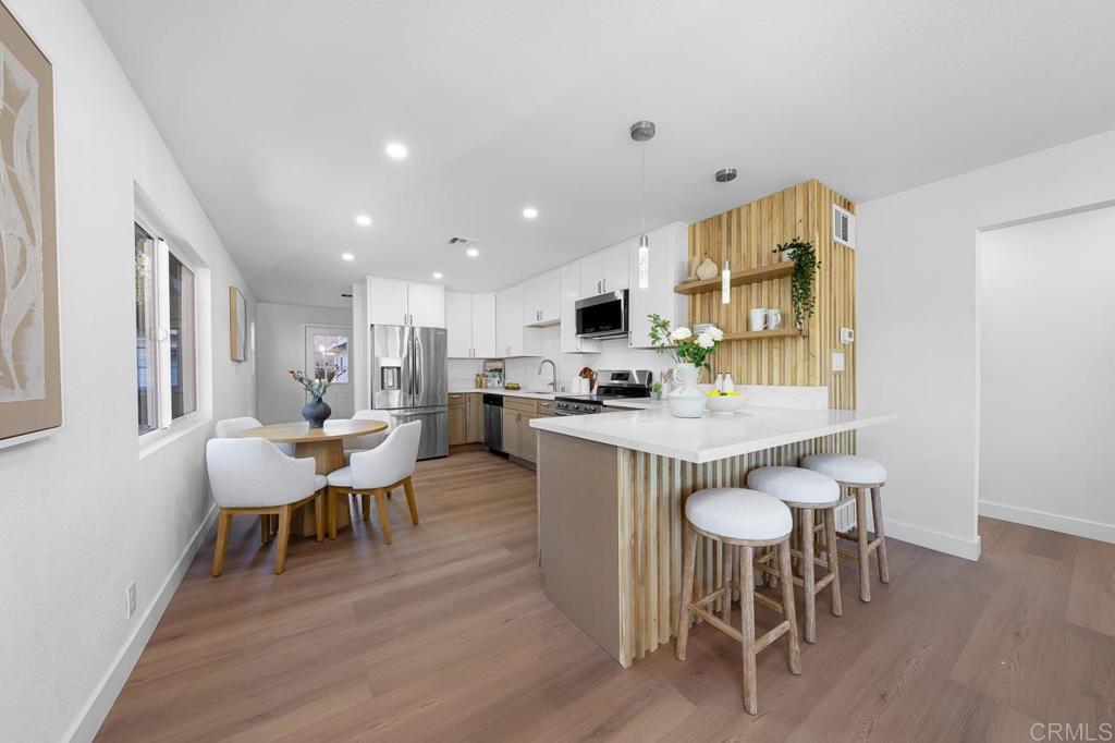 Photo of Listing #PTP2600510