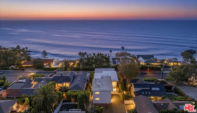 2442 S Coast Highway # 4, Laguna Beach.