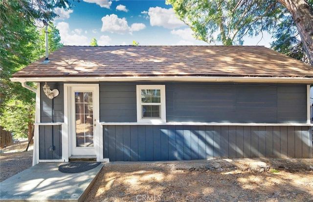 29083 Hook Creek, Cedar Glen
