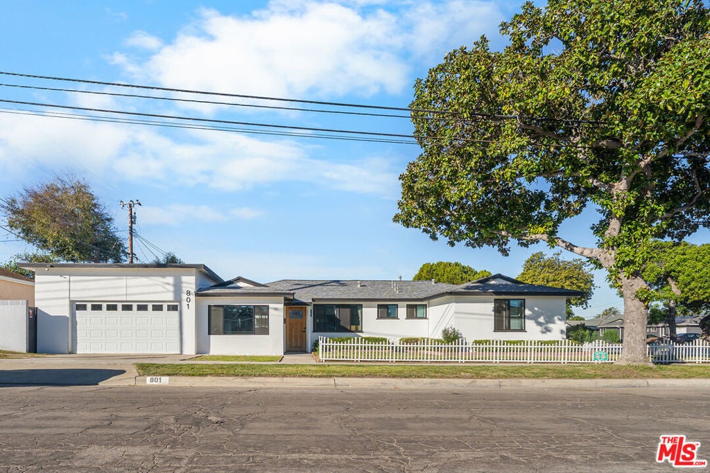 Photo of Listing #26639855