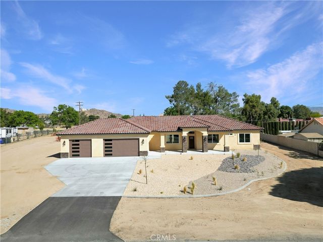 14785 Tiger Tail Road, Apple Valley