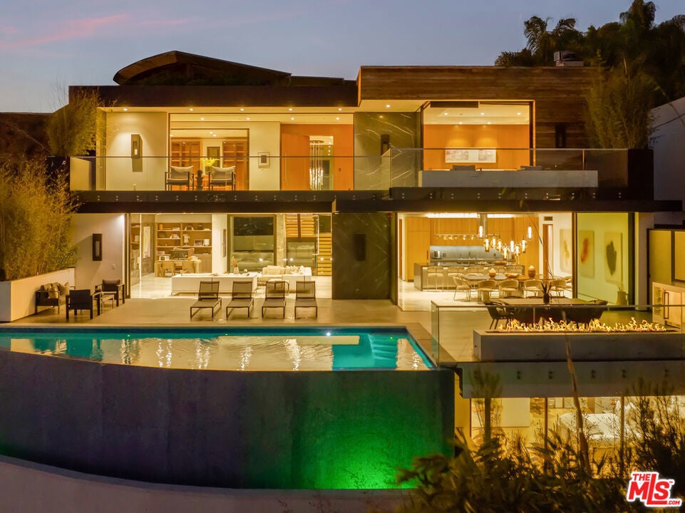 Photo of Listing #26639455