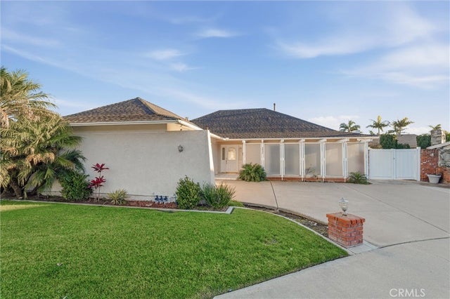 3922 Kitten Circle, Huntington Beach