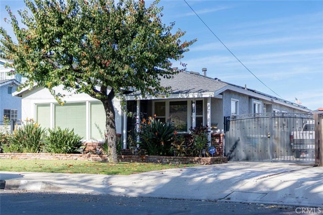 9915 Rose, Bellflower