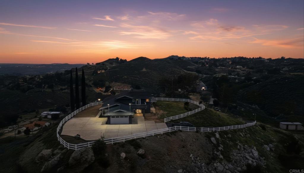 Photo of Listing #PTP2600550