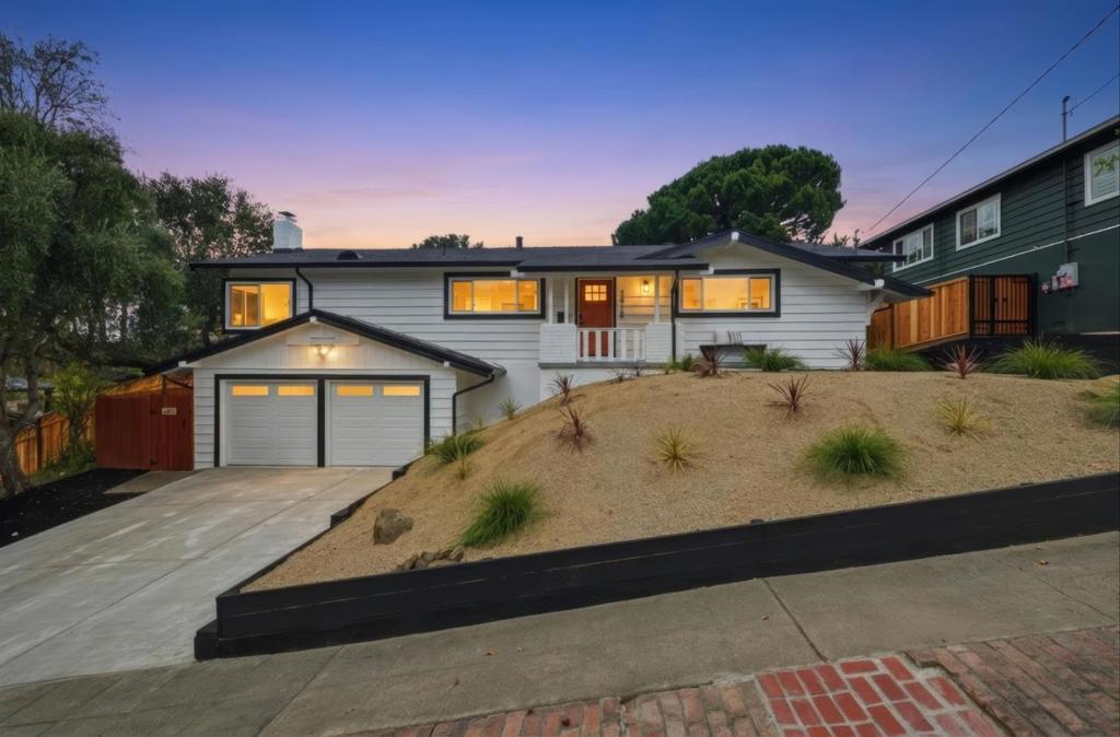 Photo of Listing #ML82032015