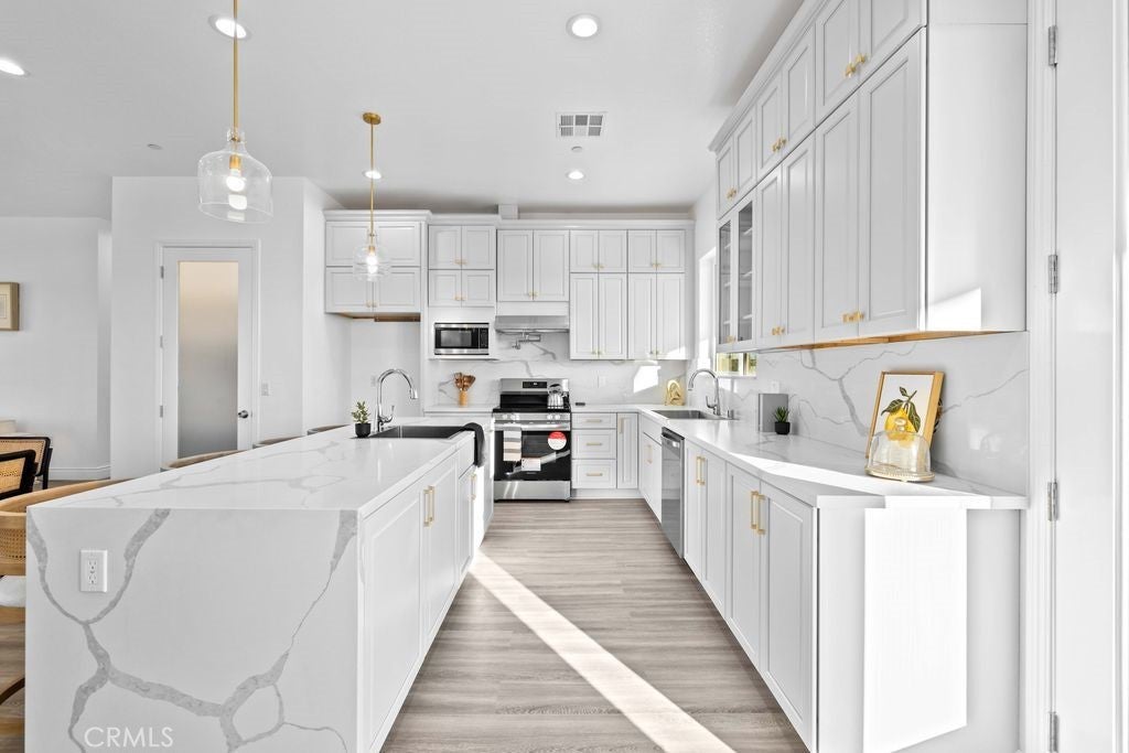 Photo of Listing #SR26014874