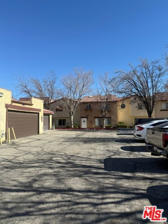 1700 Avenue Q14 3, Palmdale