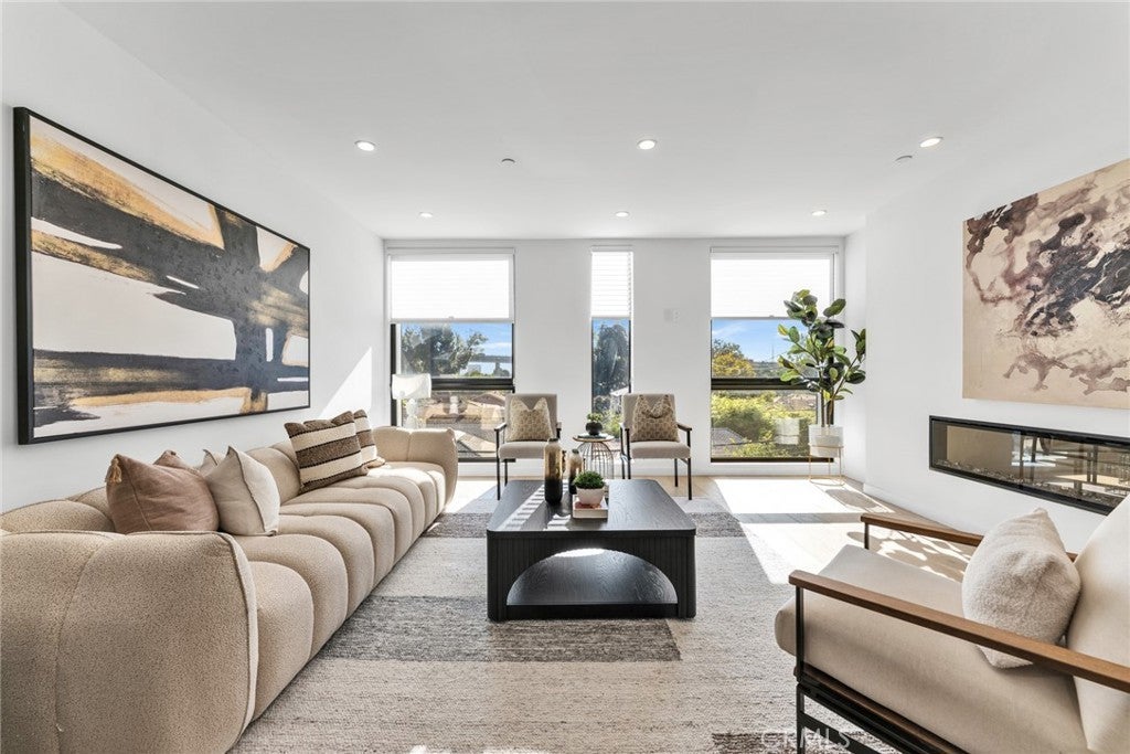 Photo of Listing #TR26014805