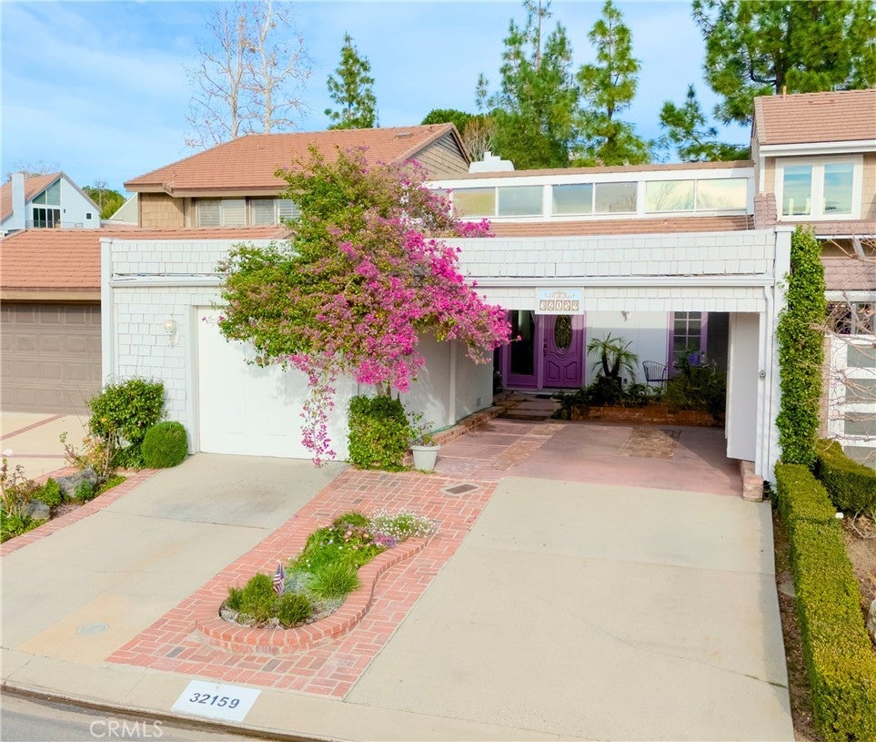 32159 Beachlake, Westlake Village