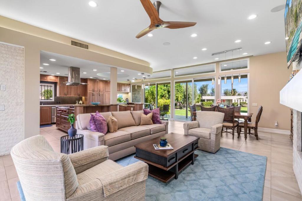 72233 El Paseo #1717, Palm Desert