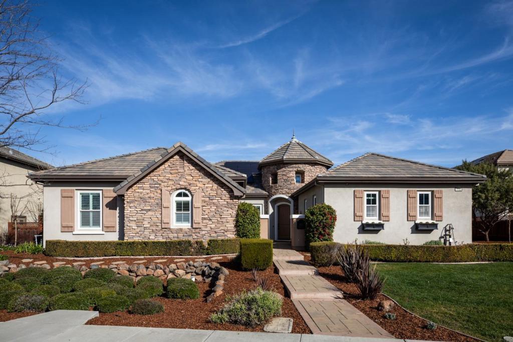 Photo of Listing #ML82032105