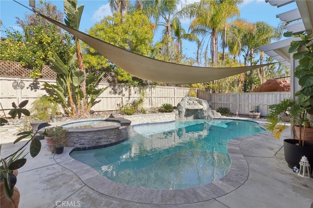 Photo of Listing #ND26009291