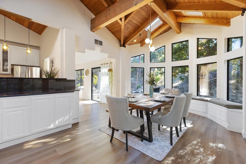 Photo of Listing #41121717