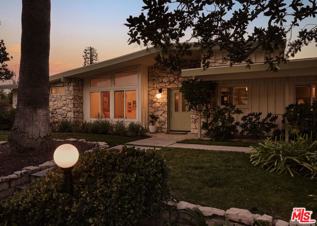 Photo of Listing #26637251