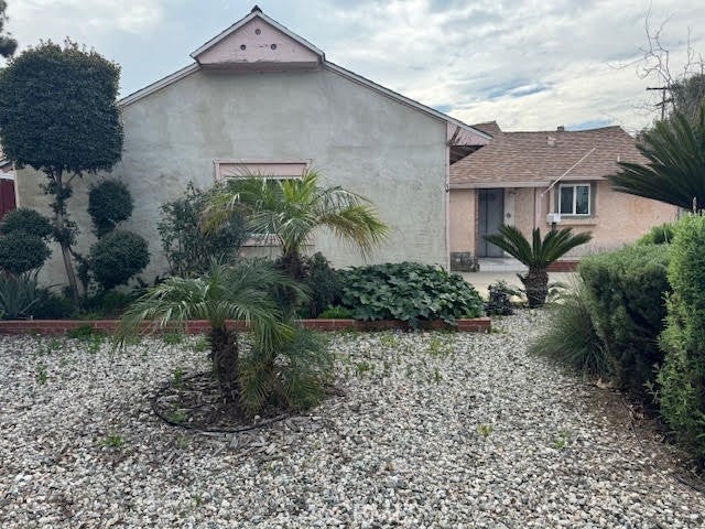 17460 Keswick Street, Northridge