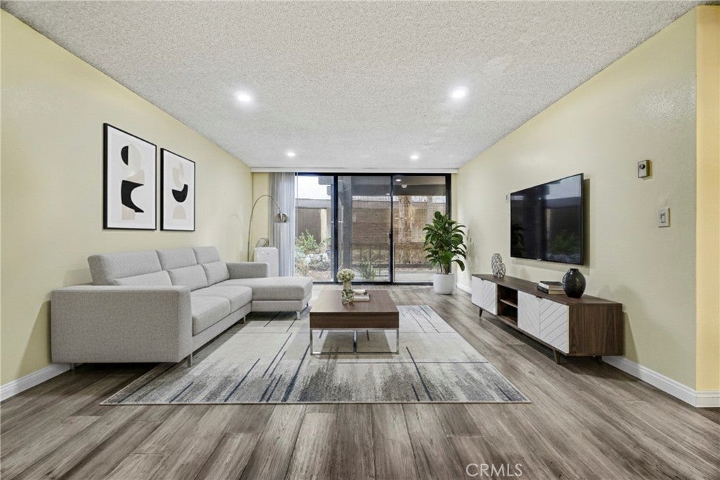 Photo of Listing #SB26016265