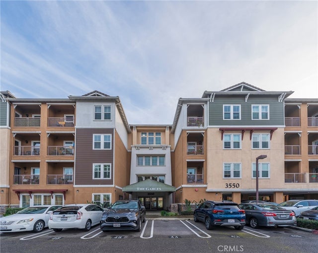 3550 Torrance 313, Torrance.