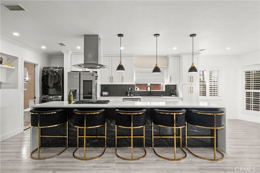 Photo of Listing #DW26016372