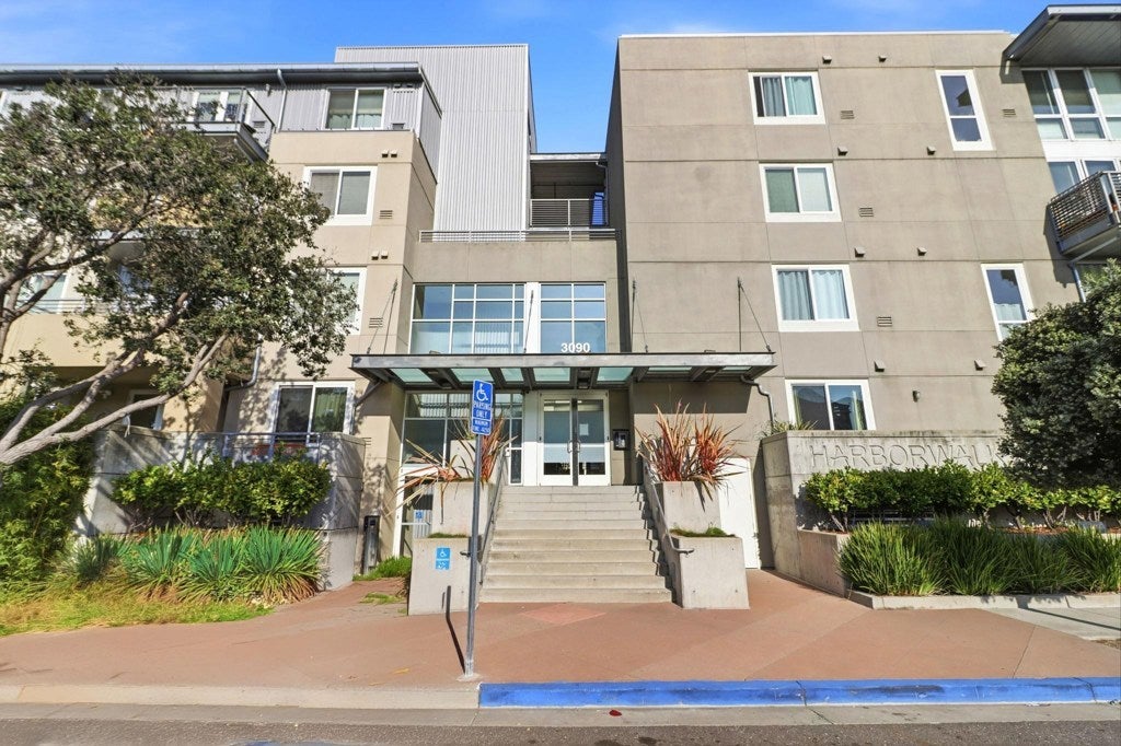 3090 Glascock Street 102, Oakland