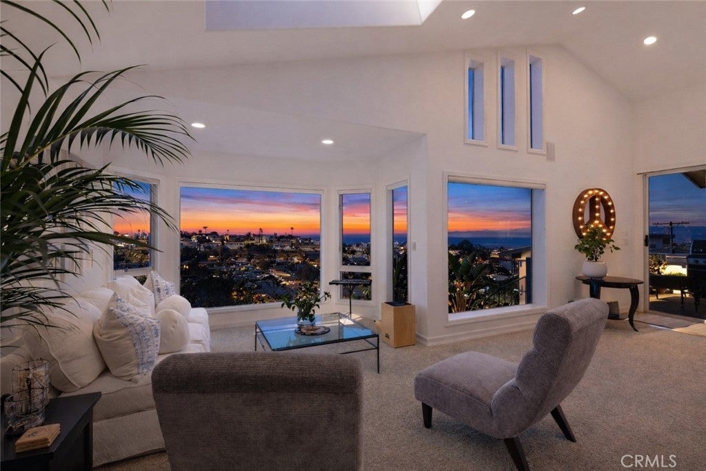 Photo of Listing #SB26016043