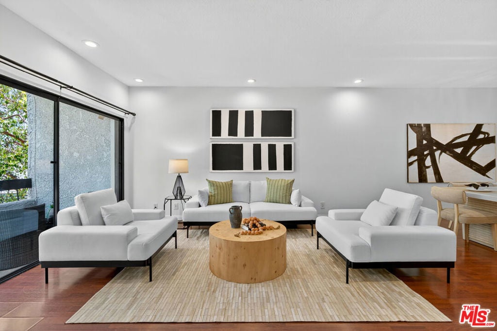 Photo of Listing #26642167