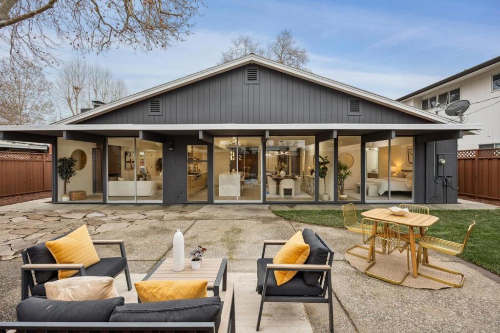 Photo of Listing #ML82032266