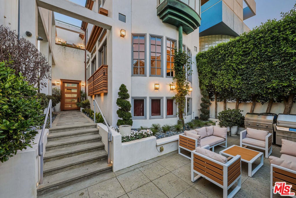 Photo of Listing #26640541