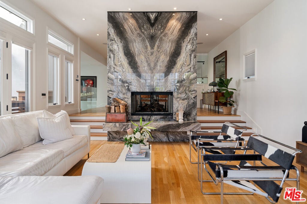 Photo of Listing #26640541