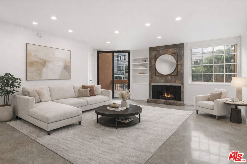 Photo of Listing #26641781