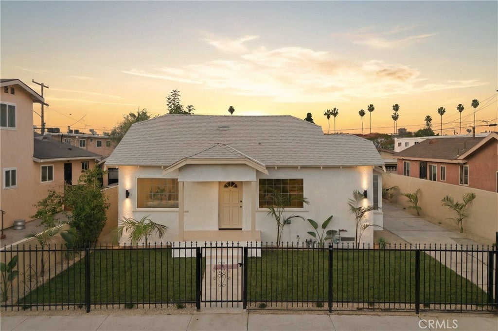 Photo of Listing #DW26016981