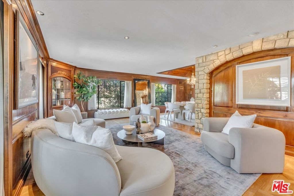 Photo of Listing #26642461